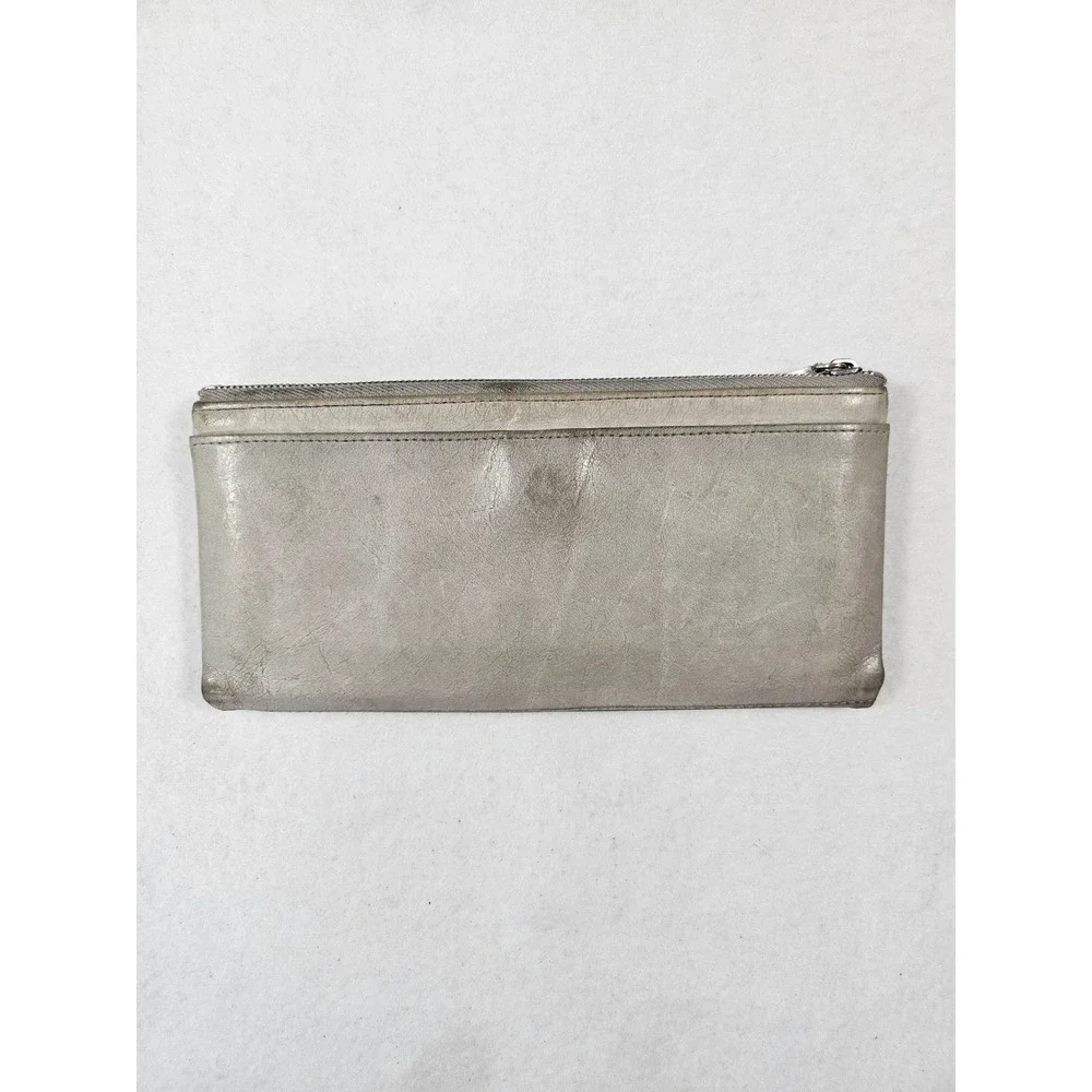 Hobo International Distressed Grey Leather Zip Clutch Wallet Geometric lining